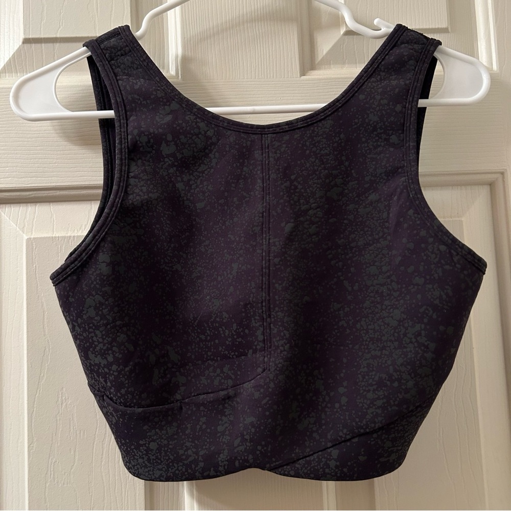 Lululemon Energetic Edge Cropped Tank Top Size 8 Black Reflective Detailing